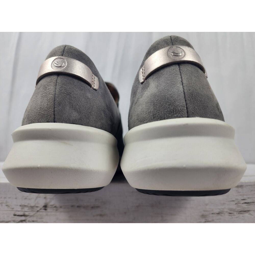 Clarks Unstructured Gray/Blue Hook & Loop Slip On… - image 7